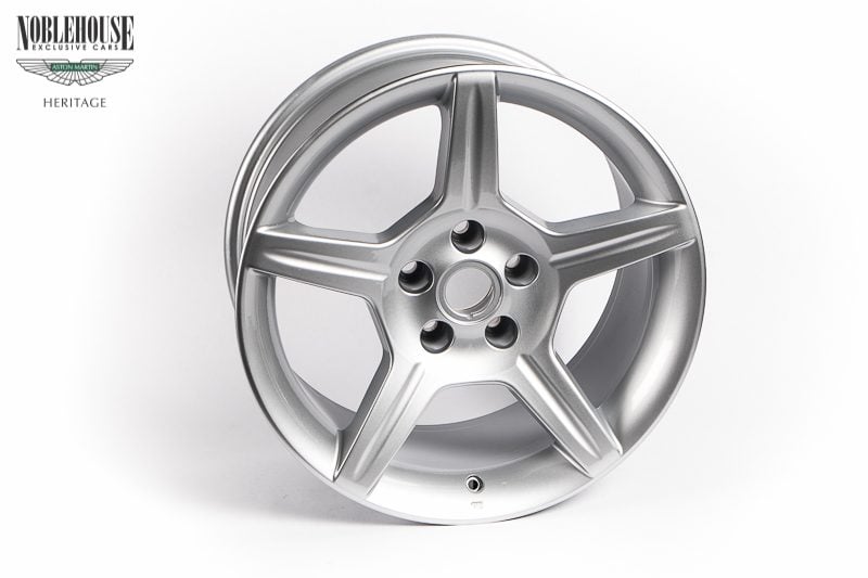 DB7 Zagato & DB AR1 Road Wheel Rear 9 x 18 / New Old Stock Silver