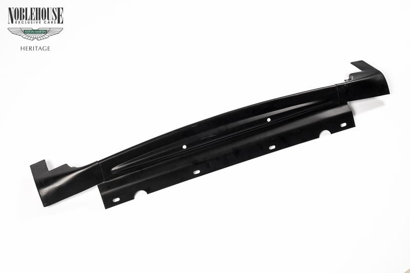 XJ Series 1 Front Lower Valance / New