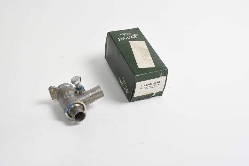 XJ12 SERIES III Air Valve, New Old Stock (EAC4438)