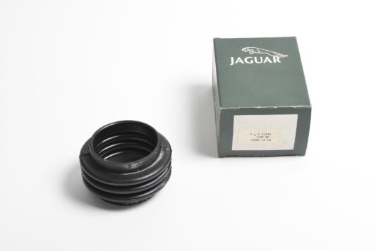 XJ6 SERIES 12 3 Airfilter Conn. Hose, New Old Stock (C33448)