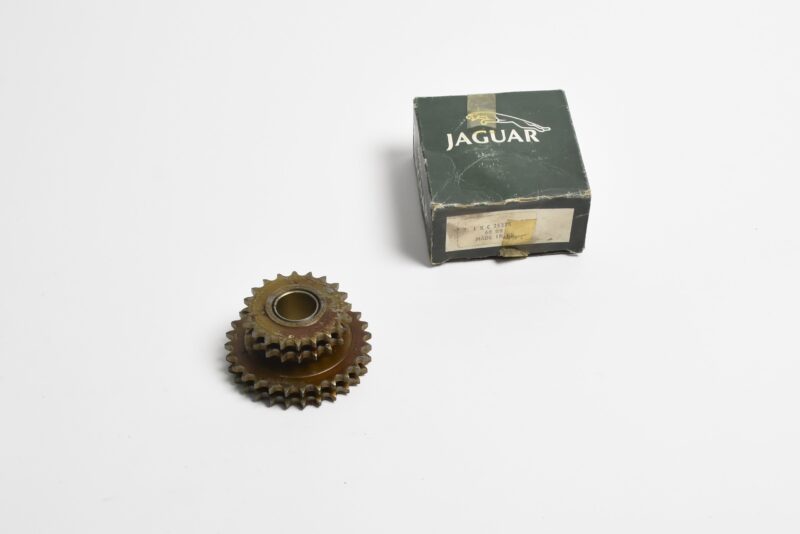 6 CYL. ENGINE Int. Chain Sprocket, New Old Stock (C25275)