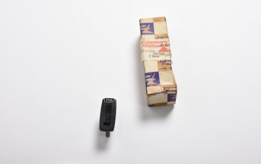 XJ SERIES I Fogspot Lamp Switch, New Old Stock (C30136)