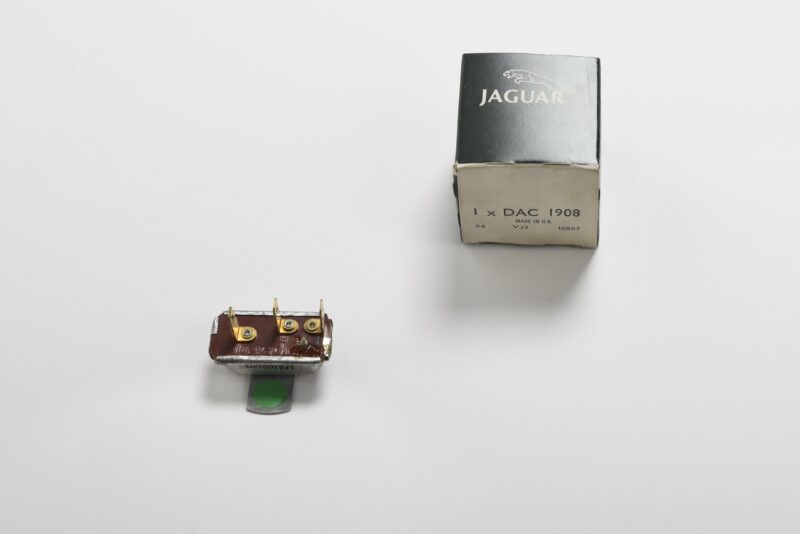 XJIII XJS Sensor Lamp Failure Transmitter, New Old Stock (DAC1908)