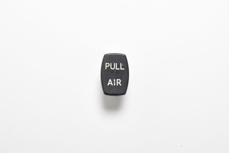 Pull Air Knob, New Old Stock (BD38512)