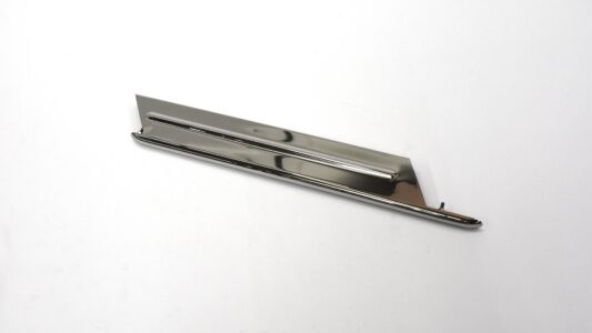 DB4,5,6 Side Vent LH,New Old Stock (030-018-0029)