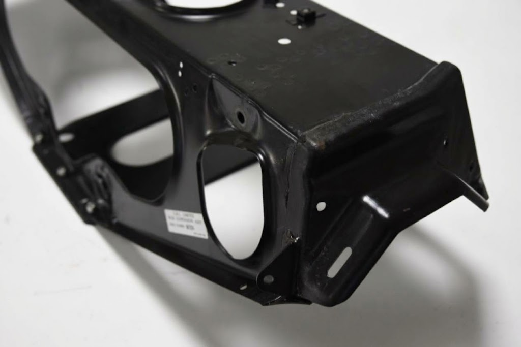 Rear Crossbeam Assembly New Old Stock (26-84276) - Image 4