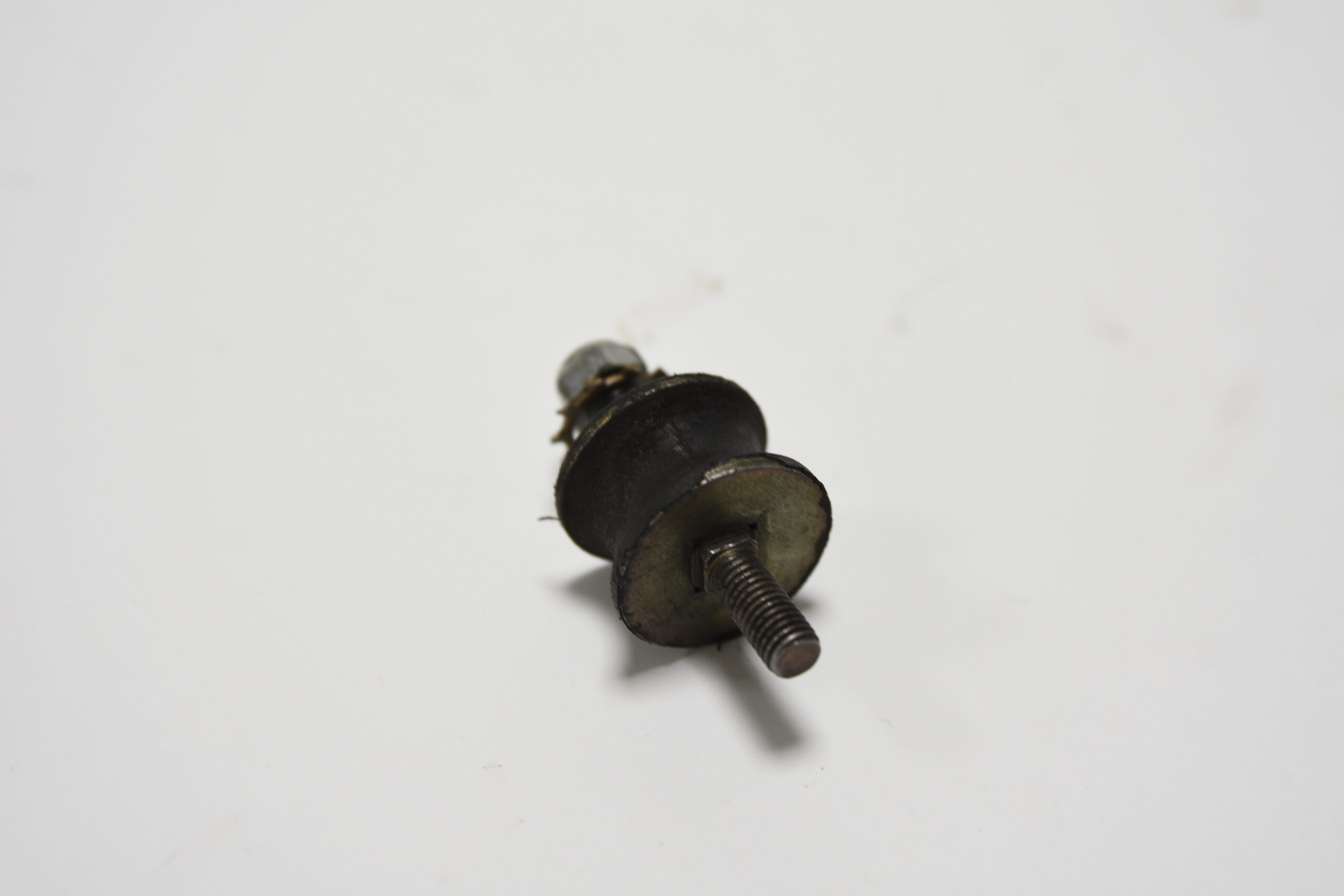 Bobbin Anti Tramp, New Old Stock (26-124040-AA) - Image 2