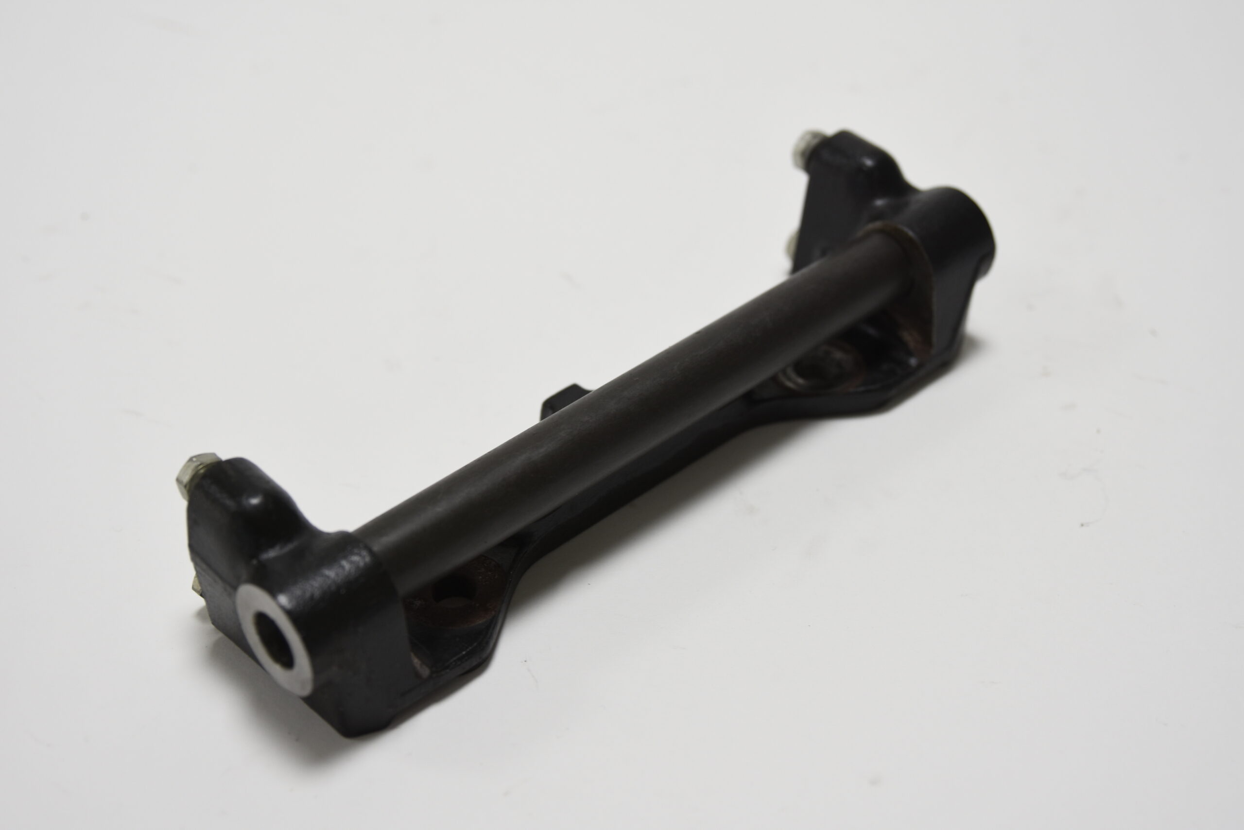 Mounting Inner Fulcrum, New Old Stock (26-123920-AA)