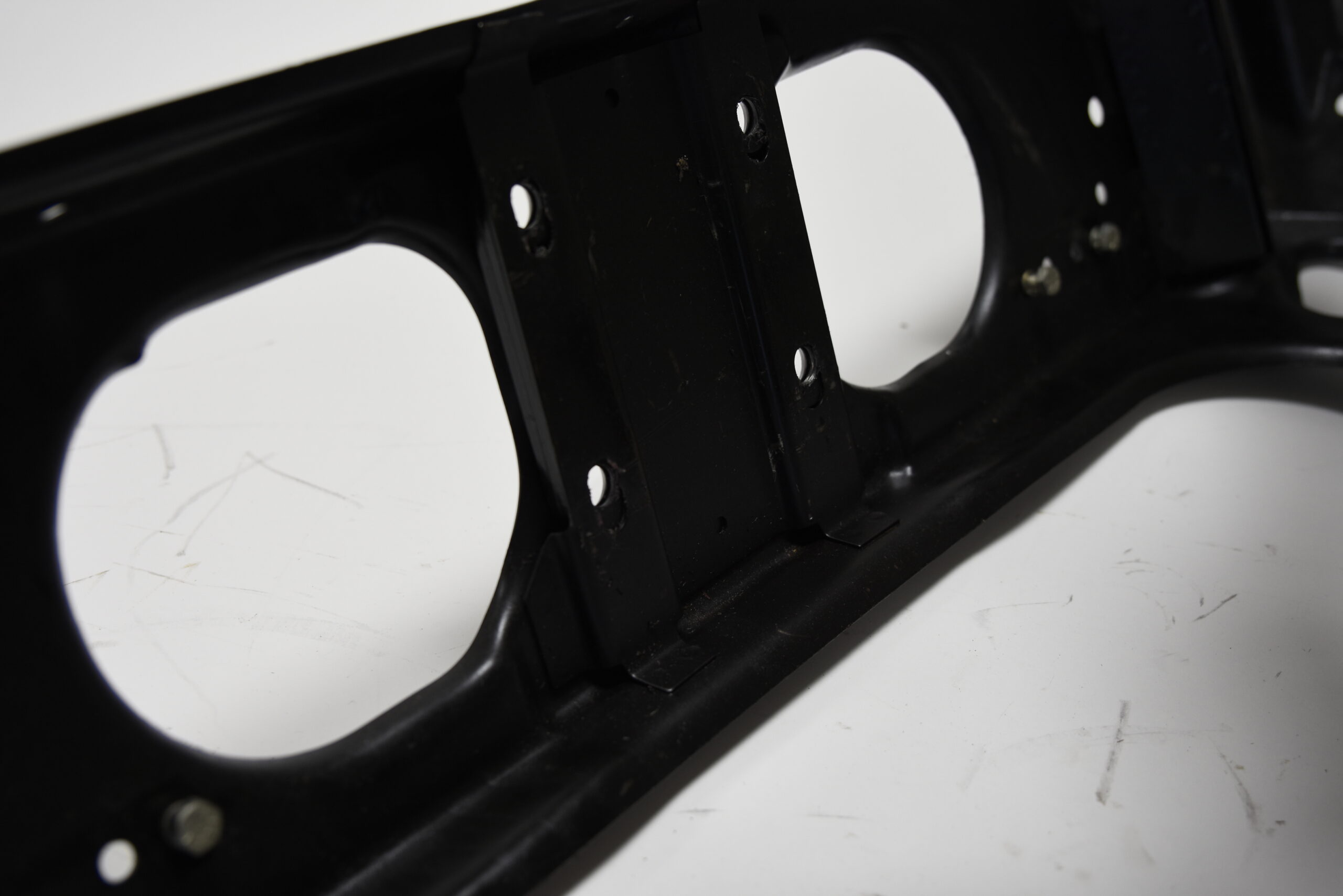 Rear Crossbeam Assembly New Old Stock (26-84276) - Image 5