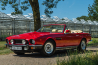 Aston Martin V8 Volante