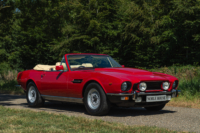 Aston Martin V8 Volante